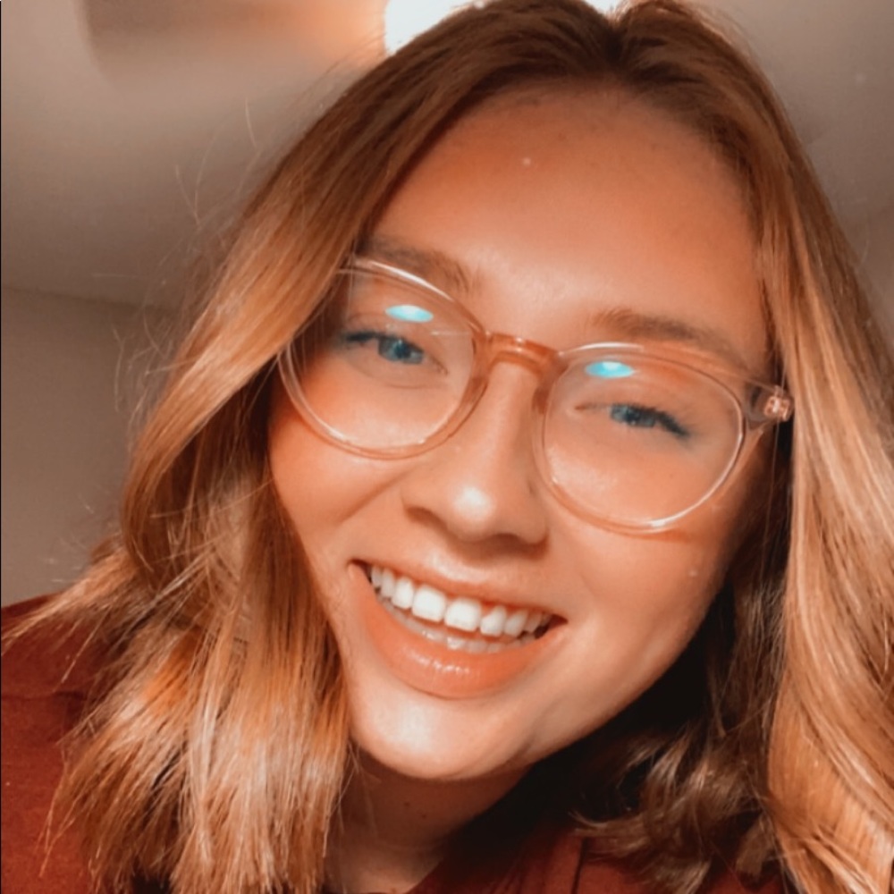 Meet your Posher, Carrie